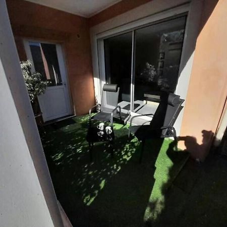 Appartement Spacieux &Tres Calme. Spacious & Very Quiet Apartment. Carros Exteriör bild