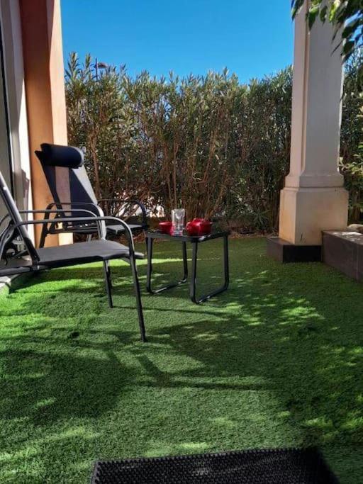 Appartement Spacieux &Tres Calme. Spacious & Very Quiet Apartment. Carros Exteriör bild