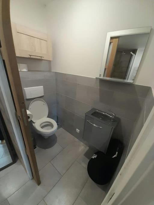 Appartement Spacieux &Tres Calme. Spacious & Very Quiet Apartment. Carros Exteriör bild