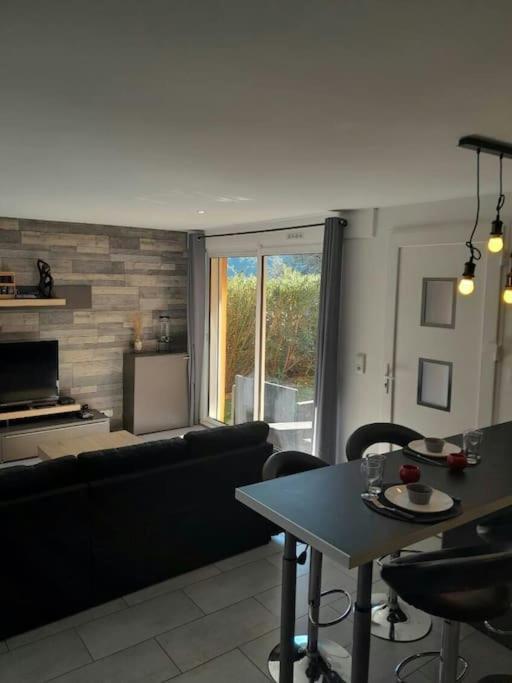 Appartement Spacieux &Tres Calme. Spacious & Very Quiet Apartment. Carros Exteriör bild
