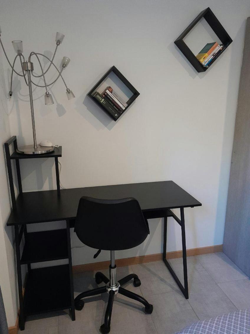 Appartement Spacieux &Tres Calme. Spacious & Very Quiet Apartment. Carros Exteriör bild