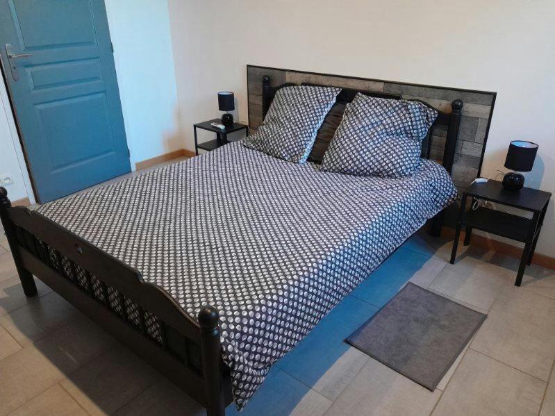 Appartement Spacieux &Tres Calme. Spacious & Very Quiet Apartment. Carros Exteriör bild